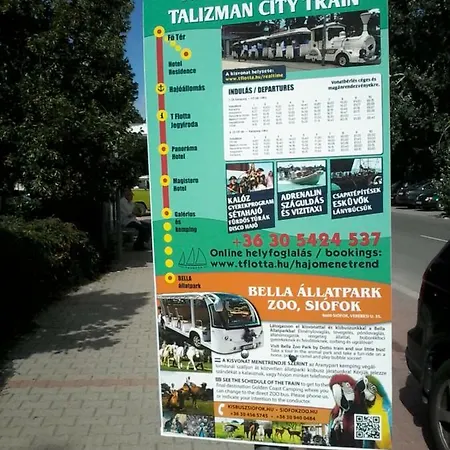 Evi Nyaralohaz *