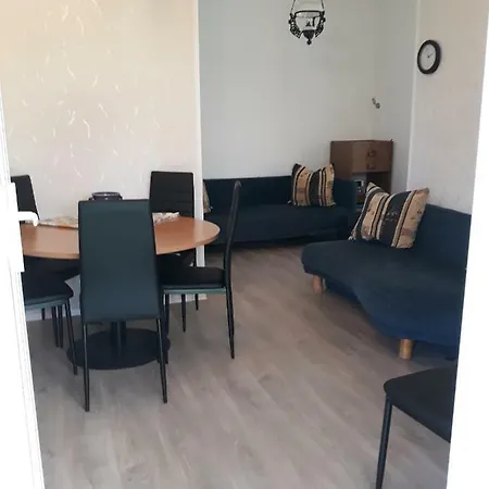 Evi Nyaralohaz Casa de Férias Siófok